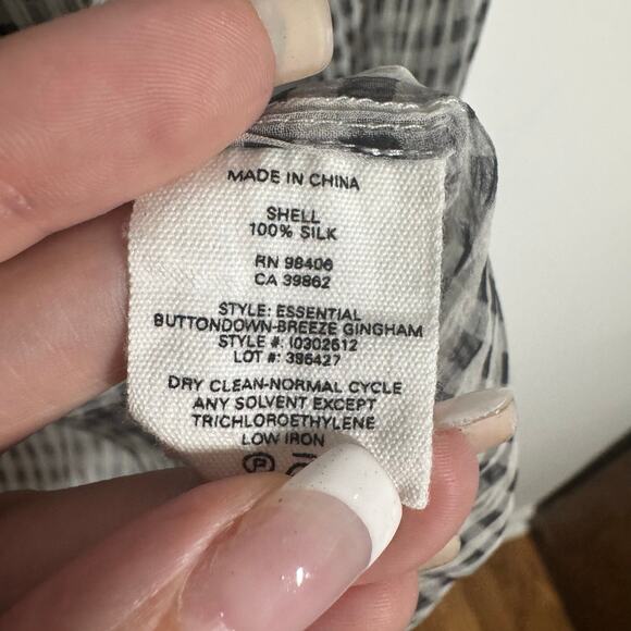 Theory Silk Gingham Button Down Blouse Women XL Black White Sheer Popover Career - Picture 6 of 8